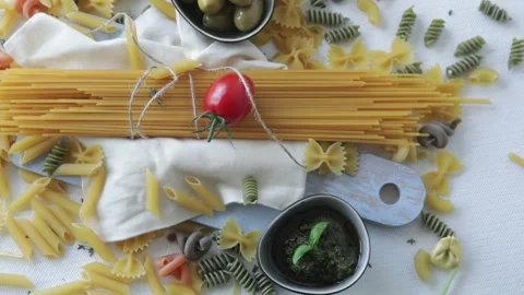 Different type of pasta. Rotating, top view Stock Footage 315270624