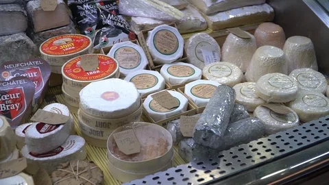 Different types of cheeses 動画素材 128351421