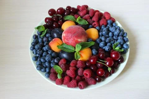 Different types of fresh fruit on a white background.Texture or background Foto stock