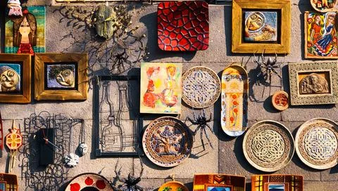Different types of handicrafts on the wall Stockfoto's