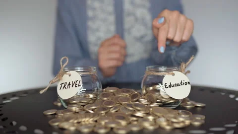 Difficult choice between travel and education, budget planning concept Stock-Footage 143214792