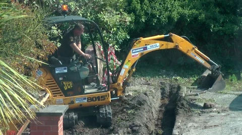 Digger maintenance scooper being changed Stock Footage 41635894