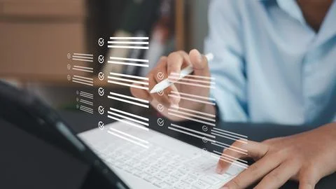 Digital Checklist and Task Management on Tablet with Stylus Foto stock