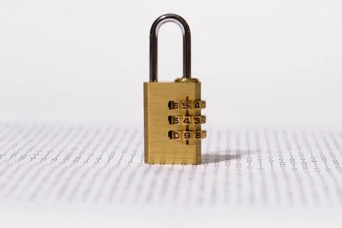 Digital code and lock, network data security Stockfoto's