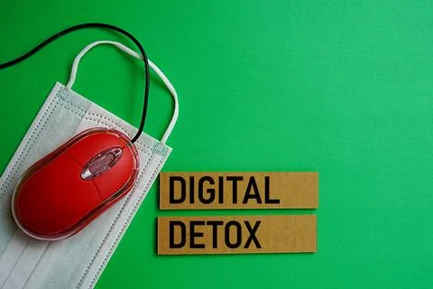 DIGITAL DETOX. Concept of using digital devices and activities on social media 库存照片