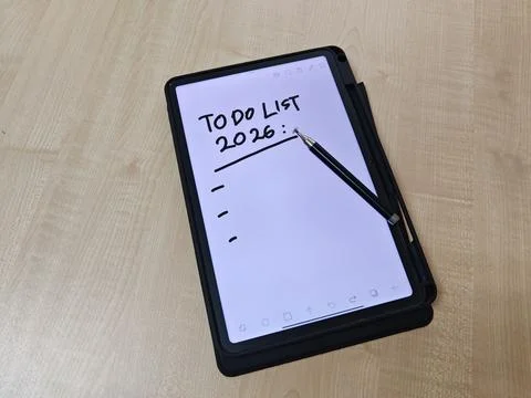 Digital To-Do List 2026 on Tablet with Stylus Foto stock