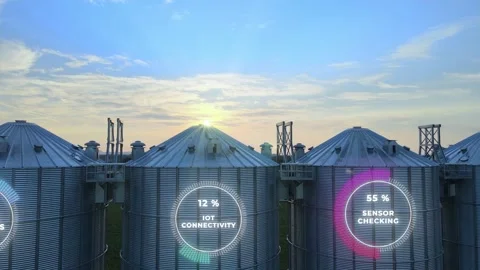 Digital Farm Data On Agricultural Grain Silos. Smart Farming Technology. 스톡 동영상 283570207