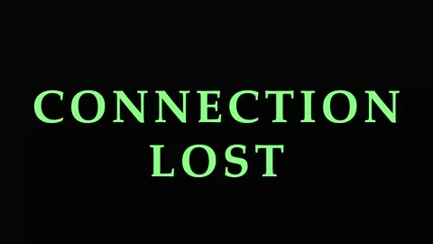 Digital glitch effect applied to connection lost text during network disrup.. Video stock 343414773