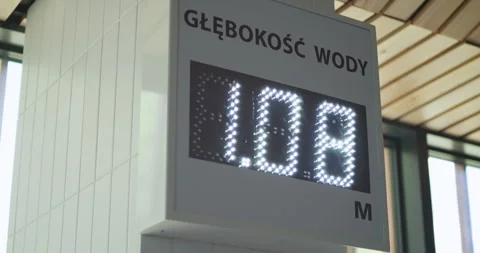 Digital LED Sign Showing Adjustable Water Depth at a Swimming Pool 库存影片 315431759