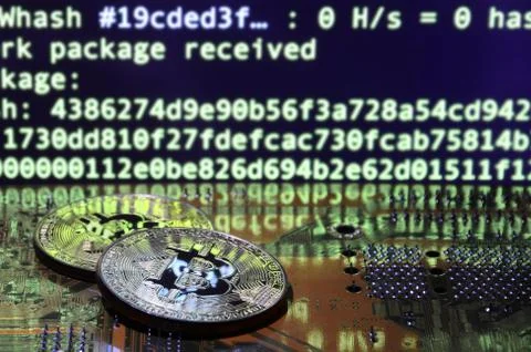 The digital process of cryptocurrency mining by using the GPUs. Bitcoins and  Foto stock