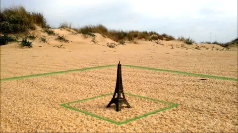 Digital-reality transformation of the Eiffel Tower. Stock Footage 154851041