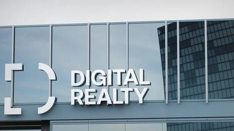 Digital Realty Stock data presented on the logo of the office facade editorial Stock Photos