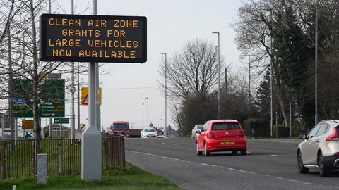Digital roadside clean air zone grants available for large vehicles Stock Footage 114163927