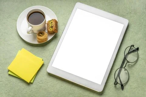 Digital tablet with a blank screen (clipping path included) Stock-Fotos