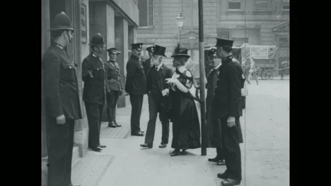 Dignitaries arrive at arrive at Central Hall in London - 1918 Stock Footage 93368385