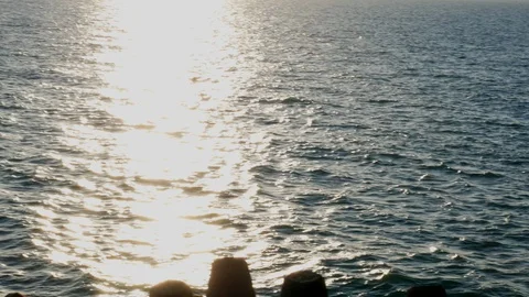 Dilapidated structure of an old lighthouse full of graffiti, revealing view Vidéo 101225685