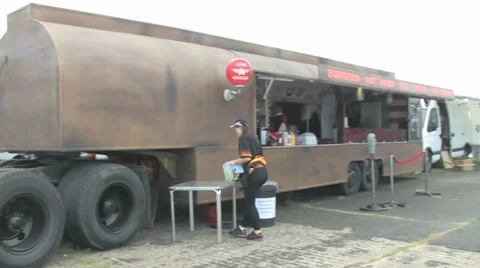 Diner truck Stock-Footage 33602413