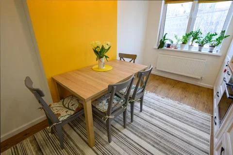 Dining table in cozy well designed dining room Stock-Fotos