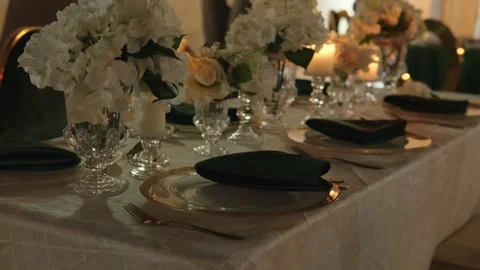 Dinner Table setting Vídeos de archivo 275153517
