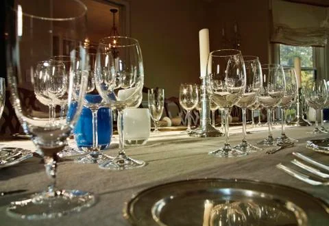 Dinner table with wine glasses Foto stock