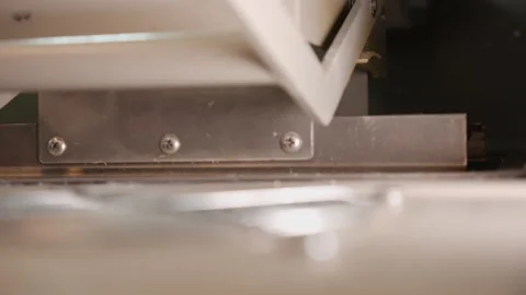 Dip welding machine working - extreme close up Stock-Footage 139515800