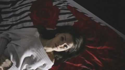 Dipping, the girl on the bed 스톡 동영상 58584191