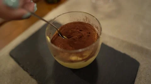 Dipping spoon into Tiramisu Vídeo Stock 197633071