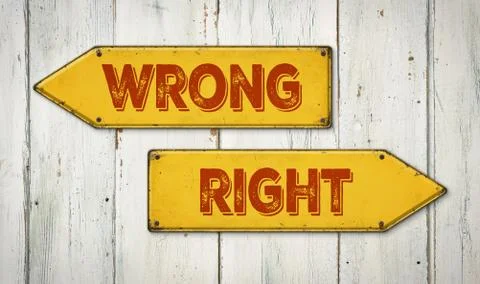 Direction signs on a wooden wall - Wrong or Right Illustrazione stock