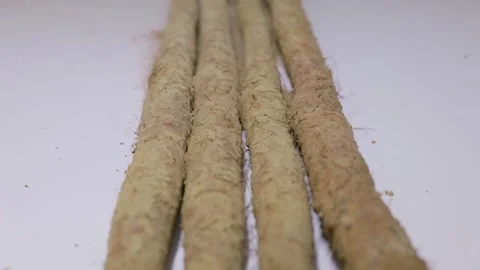 Dirt on the Chinese yam surface is blown away. Видео 341776918
