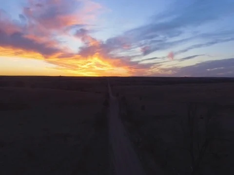 Dirt Road Sunset 1 動画素材 77450290