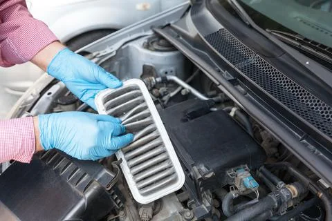 Dirty car engine air filter 스톡 사진