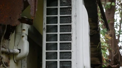Dirty clogged white air conditioner filter covered with dust Vídeo Stock 330280910