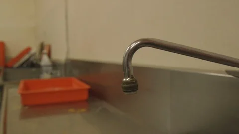 Dirty Restaurant Kitchen Faucet Stock-Footage 112271653