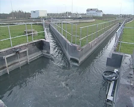 Dirty sewage water flow Video stock 10792458