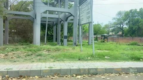 Dirty traffic making rush on roads in Lahore Pakistan on March 18, 2024 스톡 동영상 273067146