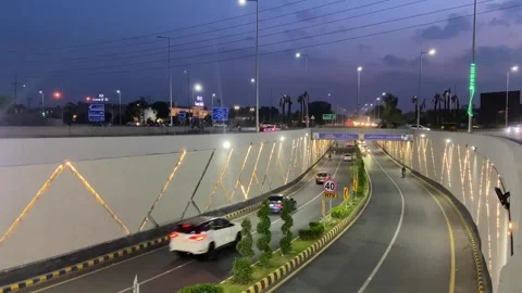 Dirty traffic making rush on roads in Lahore Pakistan on March 18, 2024 스톡 동영상 274162780