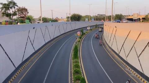 Dirty traffic making rush on roads in Lahore Pakistan on March 18, 2024 스톡 동영상 274166348