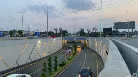 Dirty traffic making rush on roads in Lahore Pakistan on March 18, 2024 Stock-Footage 274190451