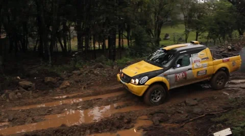 Dirty truck in the mud 库存影片 52180294