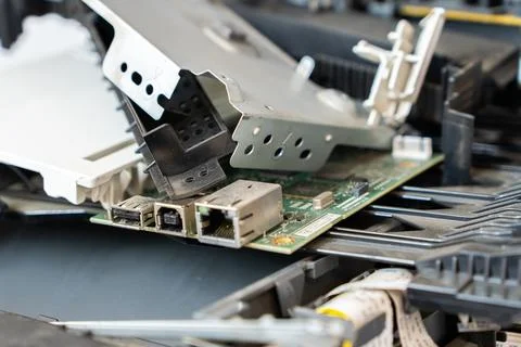 Disassembled office printer during maintenance and repair Stockfoto's