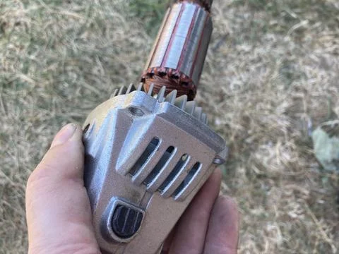 Disassembling a grinder for repair 库存照片