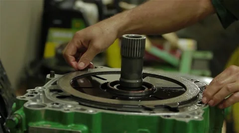 Disassembling the machine Vídeo Stock 60947971