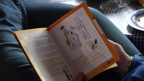 Disaster plan booklet 動画素材 323865299