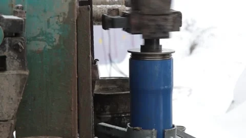 Disconnecting the blue threaded pipe Stock Footage 145594450