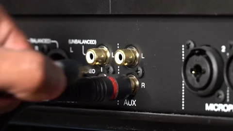 Disconnecting RCA cables Stock Footage 201991587