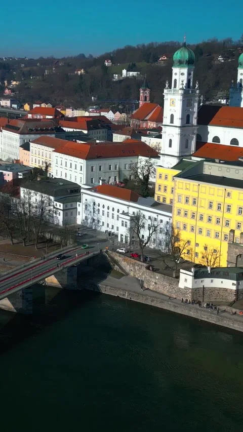 Discover Captivating Scenery Passau Above Vertical Video Vídeos de archivo 334880111
