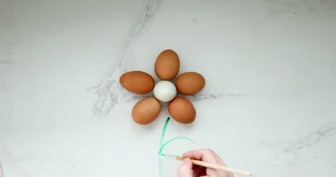 Discover a Creative and Colorful Egg Arrangement for Your Spring Decor and 스톡 동영상 303463382
