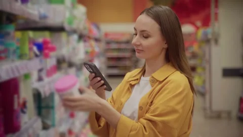 Discovering cleaning products while shopping in a local store 스톡 동영상 305414899