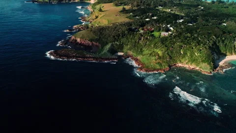 Discovering a Oasis: Epic Lord Howe Island Skyline Reveal Shot Stock Footage 250797145