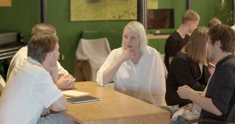 Discussion of study material They can discuss topics and materials related study Video stock 247798024